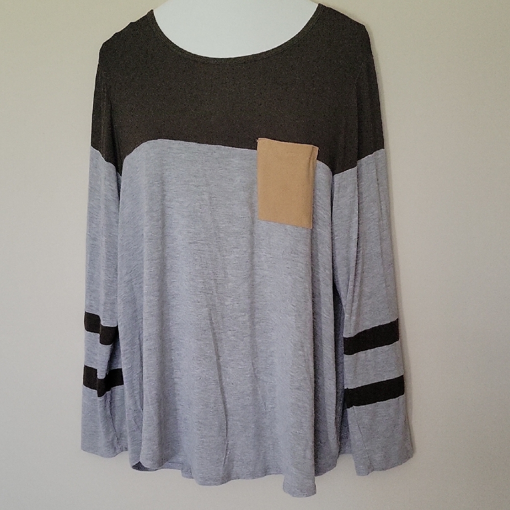 Moa Moa Black and Gray Boxy Long Sleeve Blouse - Picture 2 of 8